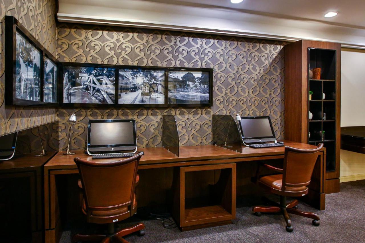 Transamerica Executive Curitiba Batel Bagian luar foto